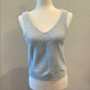 New UGG Light Blue Sleeveless Knit Top Sz L
